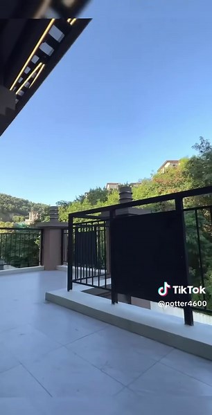 Electric Retractable Awnings: Enhance Outdoor Comfort