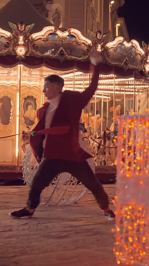 6M views · 12 reactions | Crea decorazioni natalizie indimenticabili con i LED intelligenti Twinkly. | Twinkly | Facebook