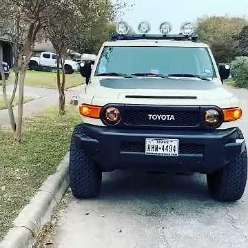 07-14 Toyota FJ Cruiser Led Retrofit Projector Headlights