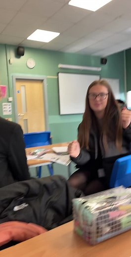 Anouska (@anouska.spam)’s videos with Does your mother know - ❀