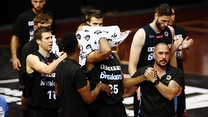 Seven horrific sports injuries you don't want to see or hear