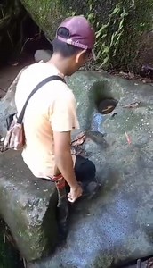 kakaibang hugis ng bato at meroong malalaking butas sa itaas nito! #treasurehunt #campingtrip #thursday #YamashitaTreasure #treasurehunting #treasure #fridaynightlights #treasurehunters #fypシ #fypageシ | The Treasure Hunters