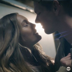 Smurf, circa 1977. Are you excited to see how this legendary mama took reign of the #AnimalKingdom? | Animal Kingdom TNT