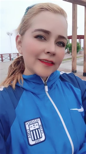 Videos de Zelfi Runner❤️😊🫶🏻 (@zelfi.runner) con “Rock Lobster - The B-52's”