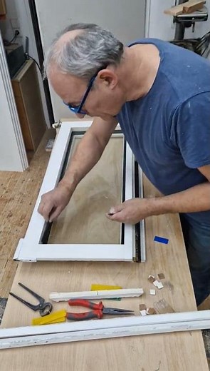 #Shorts #fenster; wie ich eine defekte Fensterscheibe austausche...