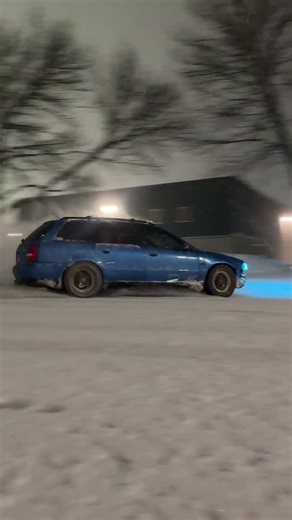 Audi S4 Avant Hits Curb while Drifting