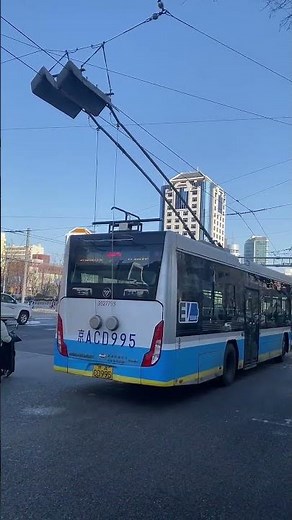 Beijing Electric Buses & Pantograph Technology: Powering a Cleaner City
