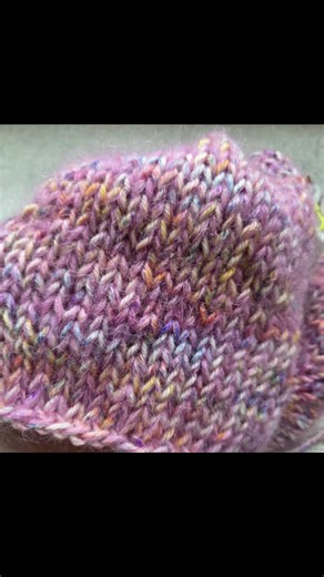 Beautiful Knitting Combinations to Try 🌸