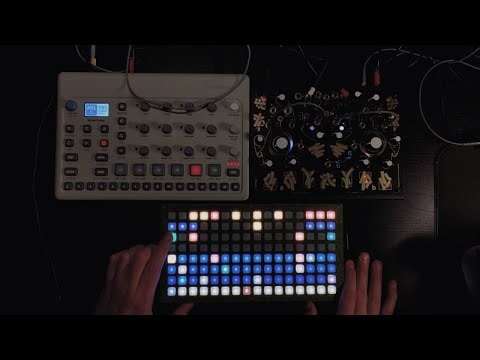 LeaveSeqr - neotrellis monome iii lua script / model:cycles / Spotykach