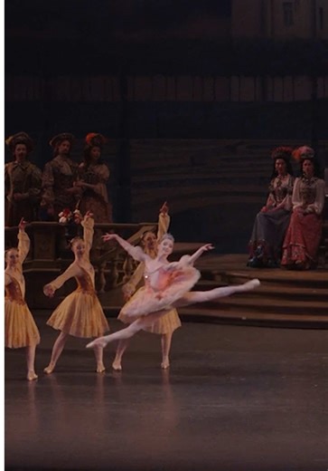 In her debut performance, Principal Dancer Emma Von Enck brought a vivacious touch to Princess Aurora, navigating this coda with flair and finesse. #thesleepingbeauty #tchaikovsky #newyorkcityballet #ballet