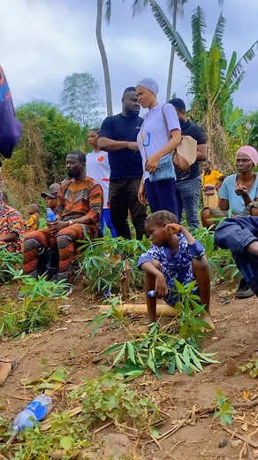 @KS1MALAIKA STILL FILMING • MOLADELEWA. Produced by @iambimpeakintunde Directed by @segunogungbe_ Cc @ayoolaiya @officialadesanyatoyosi @deleodule_ | Az Malaika