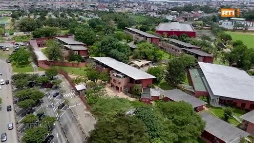 🎥✨ Merci à Made in Africa & RTI pour ce superbe reportage mettant en lumière la Classe Préparatoire Scientifique du Lycée Français Blaise Pascal Abidjan. Depuis 4 ans, j’ai la chance de prendre… | Géraldine Lou