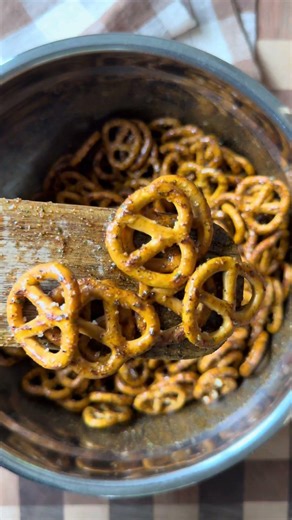 Barbecue Ranch Seasoned Pretzels