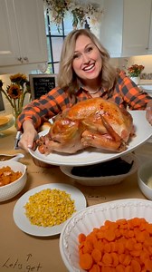 927K views · 7.9K reactions | Thanksgiving Butfet 李 I do a lot of table settings and so many people ask me where the food goes. We have always done buffet style on the kitchen counter. When I saw the craft paper idea a couple of years ago I tried it. Now we do it for holidays and special occasions. It keeps everything so organized! What are you doing for Thanksgiving? #thanksgiving #buffet #hack | Jennifer Valentyne | Facebook