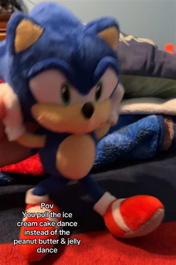 Whoever wants to use this dance for a roblox sonic game, you got my permission ( just credit me lol ) ##sonicthehedgehog ##roblox##outcomememories##outcome