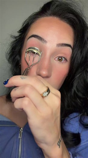 Tweezerman eyelash curlers are just the best. #tweezermaneyelashcurler #tweezerman