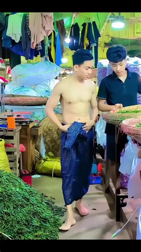 "KANG SARUNGG" #fyp #fypシ #foryou #fypage #foryoupage #rotisobek #sexy...