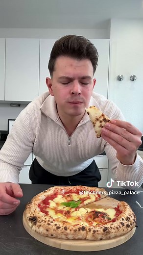 Pizzateig mit 20 Euro Handrührgerät – So gelingt's!