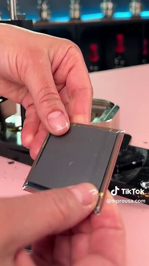 Create Custom Magnets with MPRO 2x2 Manual Press