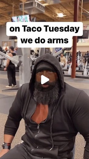 Robert Frank on Instagram: "Grande Triceps @robertfrank615 🎥 @bass_clef_kid"