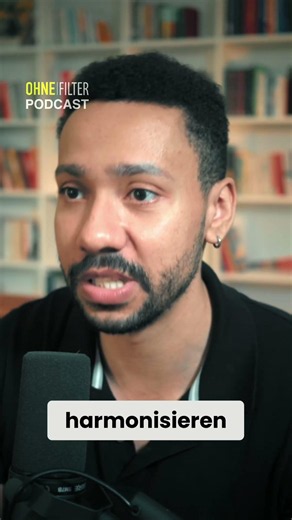 Ein kleiner Trick gegen Schmerz: Normalität im Kaffee #shorts