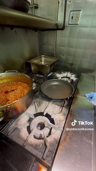 Rigatoni Bolognese: A Classic Pasta Dish