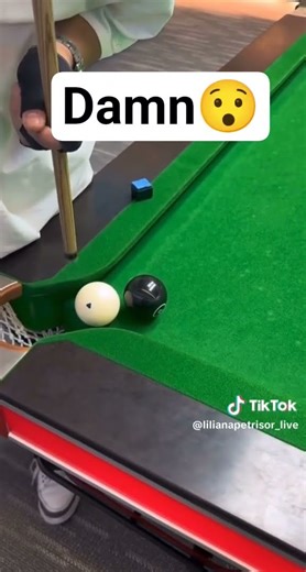 AN AMAZING SKILL😯 #pool #gaming #gamer #pooltablemovers #pooltabletrickshots #gamergirl