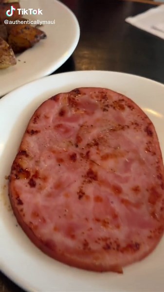 Eggs Benedict, French Toast, & Breakfast Potatoes at Marco’s in Kahului. One of my favorite breakfast spots 🍳 #mauieats #foodtiktoker #breakfasttiktok #foodietiktoker