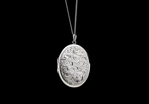 Silver Victorian Lockets: Antique Chased & Engraved Styles | LoveToKnow