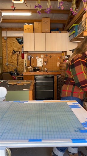 After starting this print 3 years ago I am so proud to say that it is finally done! Here is the printing process for the 8th and final layer of this multi-block reduction print. This limited edition print will be available for preorder next Wednesday, November 19th, at 5 pm west coast time! Like my last few limited edition prints, my email subscribers will get access at least 24 hours in advance. You can sign up for my newsletter on my website- link in bio! . . . . . #printmaking #linocut #reduc