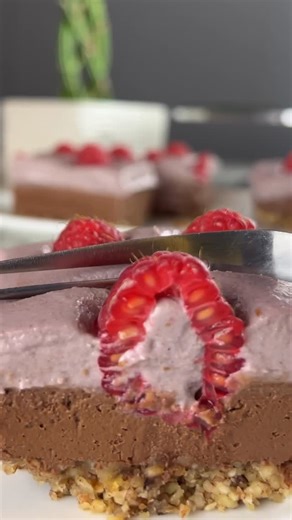Javant’s Healthy Vegan Recipes on Instagram: "🍫 ♥️If you love the combination of raspberries and chocolate, you’ll love this one. This recipe is available in my HV Sweet Treats Ebook—FREE when you preorder my Make Your Own cookbook! You’ll also get 3 additional ebooks—HV Dips & Sauces, HV Snacks and Holiday Traditions—for an additional 50+ bonus recipes you can download instantly. 📘 Comment: COOKBOOK and I’ll DM you the details! This offer is also open to those of you who have already preorder