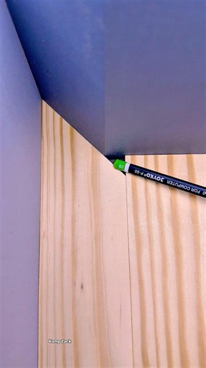Quick Trick to Determine Wood Angles 🔥 #woodworking #carpentry #homedecor #shorts