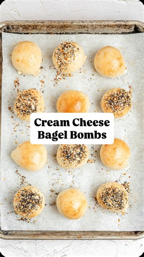 My ✨basement freezer✨ needed a new stash of cream cheese stuffed bagels so I whipped together a quick batch with plain cream cheese and everything bagel topping. Obviously you can use any flavor of cream cheese you want, but these are such a great grab-and-go breakfast or snack and they reheat super fast in the microwave from frozen. They’re also great to bring with you for an afternoon of sledding or skiing because they don’t have to stay hot!⁠ ⁠ 🔗: Find the full cream cheese bagel bombs recip