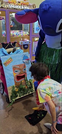 mascot party character blue alien stitch tiki at kangas #shorts #reels #kidspartyexperts #lilo