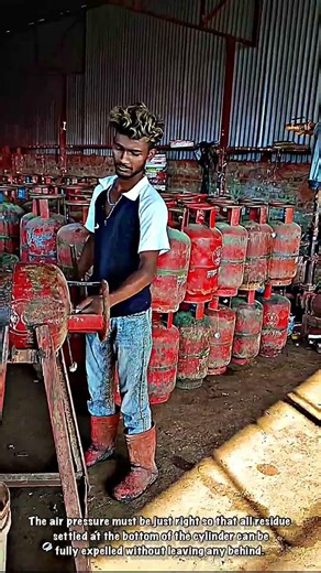 Cylinder Residue Cleaning: Evacuation of Gas Deposits Through Static Air Pressure