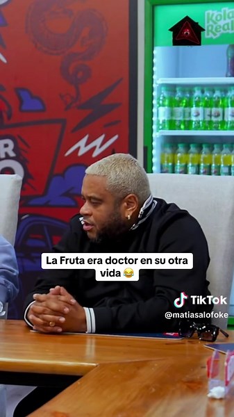 La Fruta y la Reencarnación: Un Debate Divertido