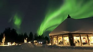 Beautiful northern lights over Aurora Village that we saw & filmed on 24 March 2023! Aurora Village is situated in Ivalo, Northern Lapland in Finland. It is an amazing place for activities and you can watch the auroras from inside the Aurora Cabins! | All About Lapland
