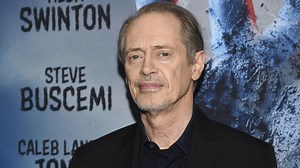 El actor Steve Buscemi se recupera tras recibir un puñetazo en Nueva York