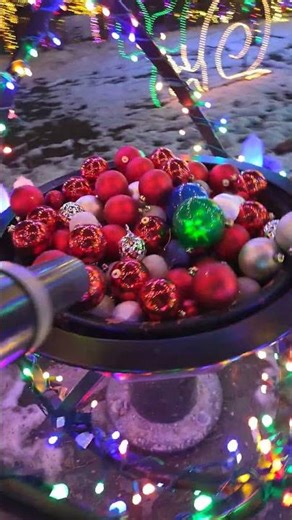 Crazy, cool Christmas lights. PART 1 #animationstyle #helpmemakethismakesense