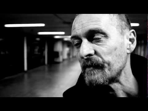 Homeless Interview : Intense interview with a man living on the streets of London, England