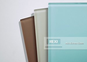 [Hot Item] Elegant Frosted Glass Vases for Beautiful Floral Displays