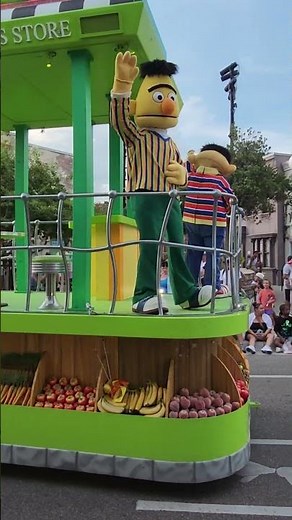 Sesame Street Parade at Seaworld