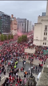 🎥 | These are the scenes on The Strand already! 🏆Route map: https://liverpoolexpress.co.uk/lfc-premier-league-victory-parade-faqs/ #LFCParade | Liverpool City Council