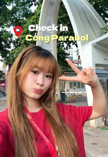 Check-in cổng Parabol Bách Khoa Hà Nội: địa điểm sống ảo nhất