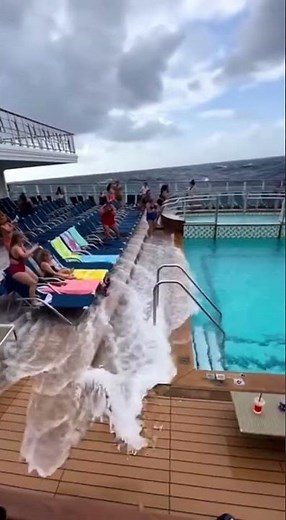 Cruise Ship Pool Empties Crazy Wave!