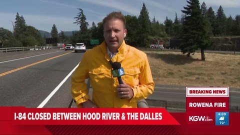 Heavy traffic congestion in Hood River after wildfire smoke closes I-84