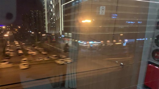 G15次列车跨越南京南