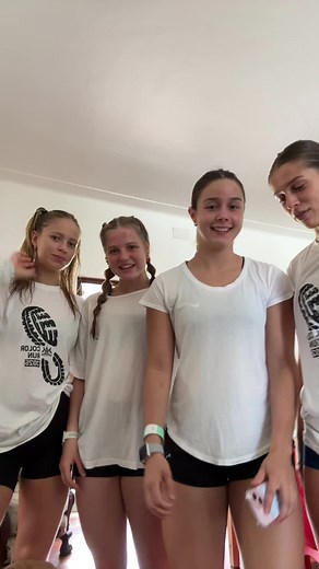 color run with my girls #colorrun #paint #fyp @Jodes 🐠 @Kayls 💋 @em❤️‍🔥