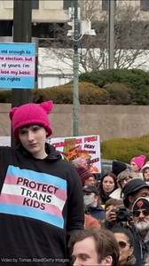 Plastic surgeons advise delaying gender-affirming surgery until 19