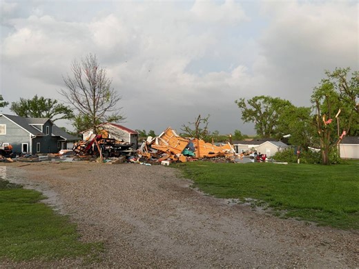 EF-1 tornado slams properties along lake in Flint Hills, southeast of Council Grove